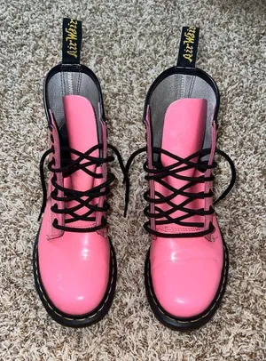 Dr. Martens Pink thumbnail 1