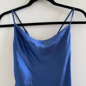 Princess Polly Navy Janson Playsuit Satin Ruffle Romper Size 6 **FLAWS** thumbnail 4
