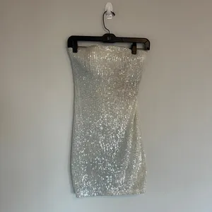 Kasia Sequin Strapless Mini Dress Size Small thumbnail 3