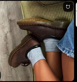 Dr. Martens thumbnail 4