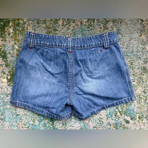 Vintage Y2K Tommy Hilfiger denim logo Jean shorts, size 8 thumbnail 4