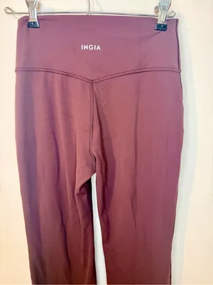 INGIA High Waist Flare Yoga Pants Plum Brown Sweetheart Seam 31” Inseam XS thumbnail 8