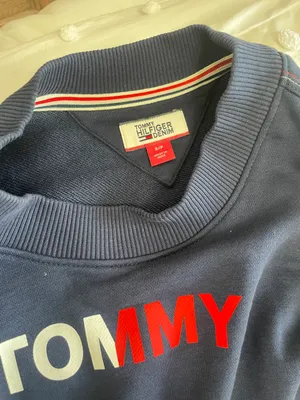 Tommy Hilfiger Cropped Crewneck thumbnail 4