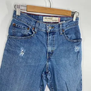 Levis 550 Relaxed Tapered Light Wash Distressed Jeans Womens 4‎ Short 4S Blue thumbnail 5