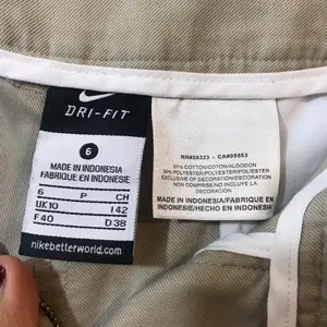 Nike Khaki golf shorts SZ 6 thumbnail 6
