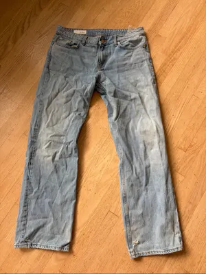 Zara Straight Jeans Womens 10 Blue Light Wash Distressed Fringe Hem Denim thumbnail 1