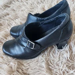 Clarks Artisan Women's Black Leather Upper Shoes Size 71/2 M thumbnail 6