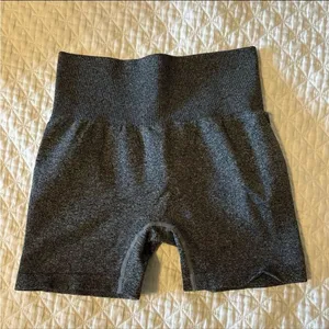 Amazon QQQ seamless gym biker shorts thumbnail 5