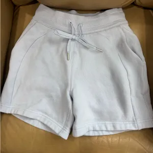Lululemon Shorts thumbnail 1