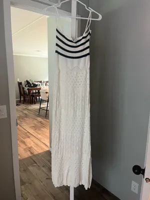 Dress thumbnail 2