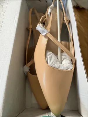NEW Slingback Low Heels Closed Pointed Toe Ankle Strap Memory Foam 9.5 thumbnail 5