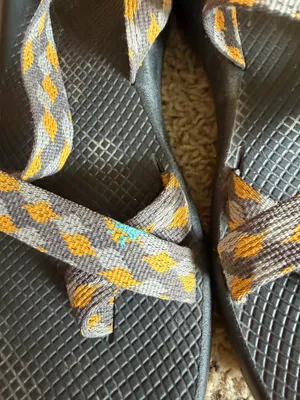 Chacos Sandals Women’s 11 yellow and gray design thumbnail 5