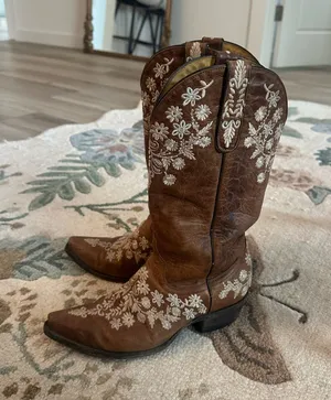 Cowboy Boots Brown Size 8 thumbnail 1