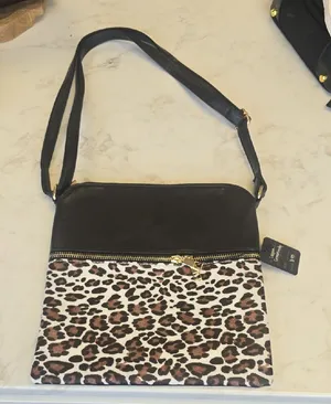 Leopard Print Crossbody Bag Black thumbnail 1