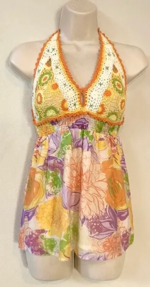 Lulumari Like new boho style halter top. Sz S thumbnail 1