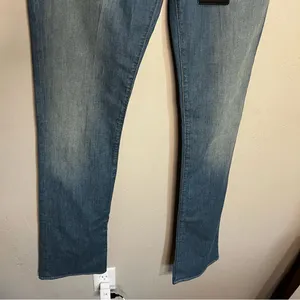 Rock & Republic NWT Kassandra Bootcut Mid Rise Light Was Denim Jeans‎ thumbnail 4
