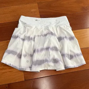 Lululemon Pace Rival Skirt Womens White Purple Tie Dye Athletic Skort Size 0 thumbnail 2