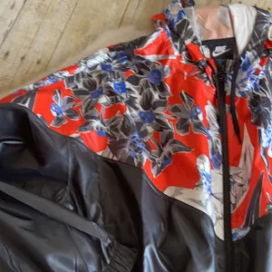 Nike Floral Sportswear Windrunner Black/Red Funnel Neck Jacket NWOT thumbnail 4