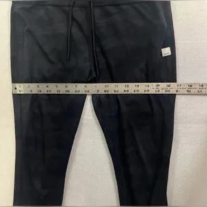 Vuori Daily Leggings — Black Camo High-Waist thumbnail 6