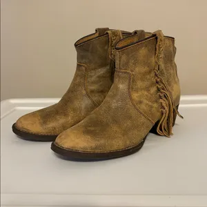 Very Volatile‎ Lookout Fringe Leather Ankle Boots Size 7.5 thumbnail 3