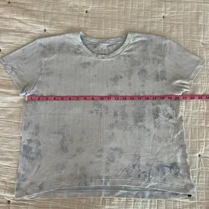 LULULEMON Train to Be Short Sleeve in Blue Linen / Chalk Wash Water Drop Size 10 thumbnail 10