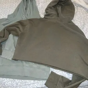 Sage green sweat shirt cropped hoodie bundle set size S thumbnail 2