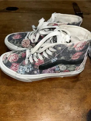 Vans Sk8-Hi Women’s Floral High Top Sneakers Black Multi Size 6 thumbnail 2