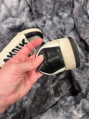 Women's Black & White Low-Top Sneakers - Stylish Casual Shoes thumbnail 5