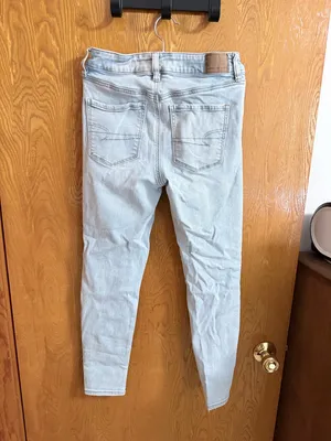 American Eagle Light Wash Women’s Skinny Jeans - Classic Slim Fit thumbnail 2