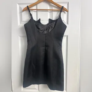 NWT Nasty Gal Black Sheath Cocktail Dress, Size 6 thumbnail 2