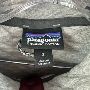 Patagonia‎ Quilted Snap T Pullover Drifter Gray/Ruby Organic Cotton Size Small thumbnail 4