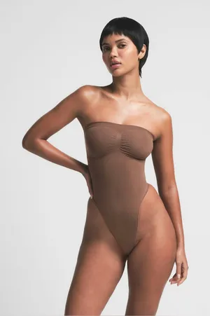 SKIMS SEAMLESS SCULPT STRAPLESS THONG BODYSUIT NWOT size L thumbnail 1