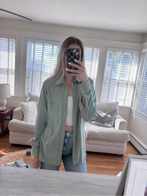 Vintage Van Heusen Button Down Shirt | Medium thumbnail 2
