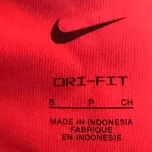NIKE Bright Pink Leggings Size Small EUC thumbnail 14