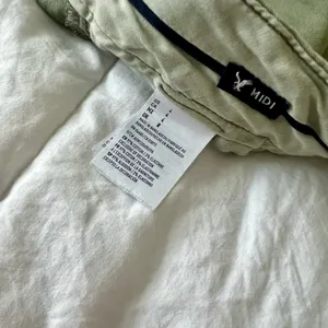 American Eagle Outfitters Sage Green Women's Cargo Shorts thumbnail 4