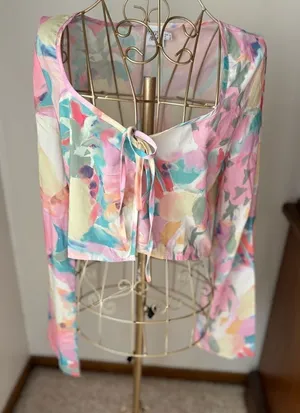 Princess Polly Sheer Floral Tie Front Crop Top Size 6 Pink thumbnail 1