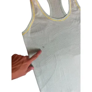 Lululemon swifty mint green size 6 - note pics (small stain) thumbnail 2
