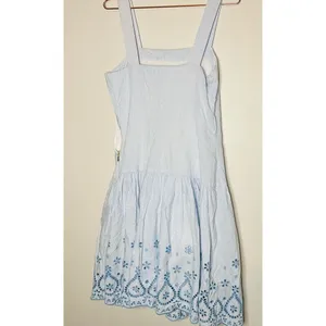 Draper James Women’s Blue White 100% Cotton Eyelet Embroidered Dress Size 6 thumbnail 4