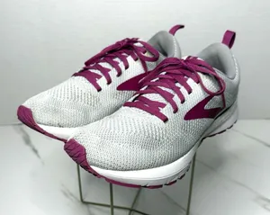 Brooks Revel 5 Women's Grey/White/Baton Rouge Mesh Sleek Low Top Sneakers 9.5 M thumbnail 1