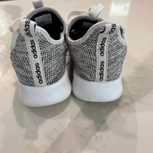 Adidas Cloudfoam Athletic Running Shoes Womens 6.5 Gray/White Lifestyle Sneakers thumbnail 3