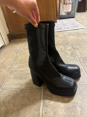 Black Platform Boots Size 7 thumbnail 2
