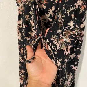 American Rag Cie Floral Cold Shoulder Tank Top Size L Boho Peasant Blouse thumbnail 5