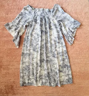 Made Gray & White Toile Print Dress Size S Off Shoulder Bell Sleeve thumbnail 1