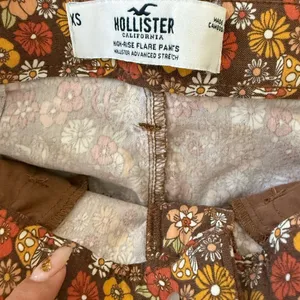 Hollister XS Floral High Rise Flare Bell Bottom Pants | Retro 70s Boho thumbnail 4