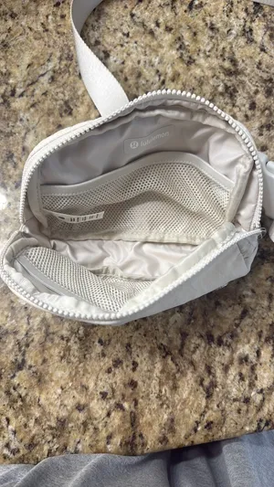 Lululemon Belt Bag thumbnail 3
