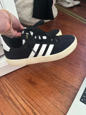 Adidas Shoes Women’s thumbnail 2