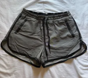 Lululemon shorts thumbnail 1
