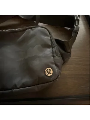 Lululemon large size black camo crossbody bag Good condition- has some faint mar thumbnail 3