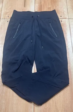 Athleta Trekkie North Jogger Black Ripstop Hiking Pants‎ Womens Size 4 thumbnail 1
