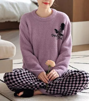 Y2K Women’s loungewear Set with Rose Print thumbnail 7